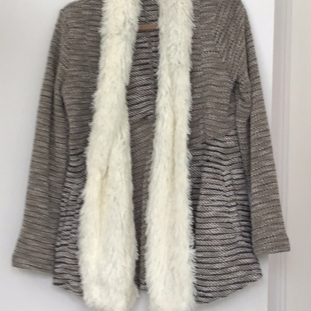 💛💛Hem & Thread sz S💛💛